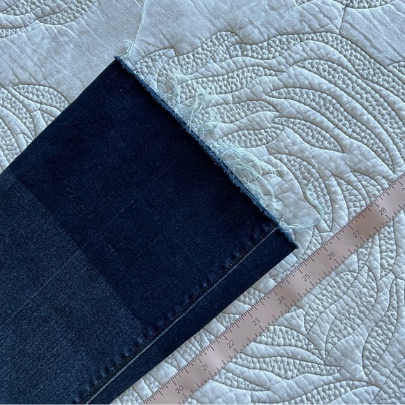 SPANX - Cropped Flare Jeans with Raw Hem - Medium Wash - Picture 12 of 12